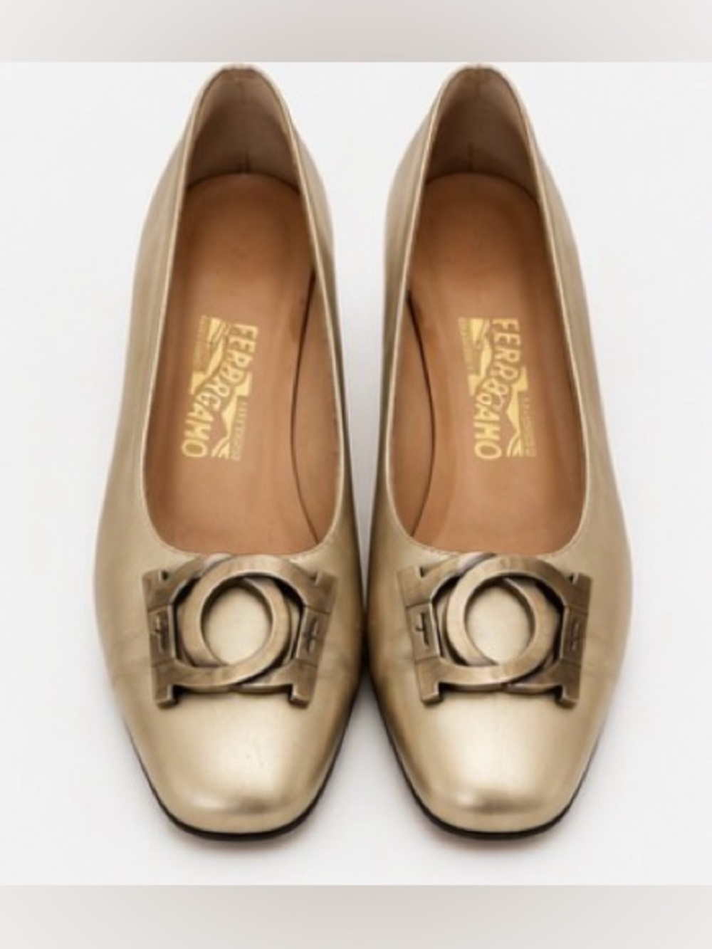 [Salvatore Ferragamo] Vintage Firenze Gold Leather Block Heel Pumps Sz: 8B